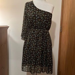 Rue 21 one sleeve midi floral dress